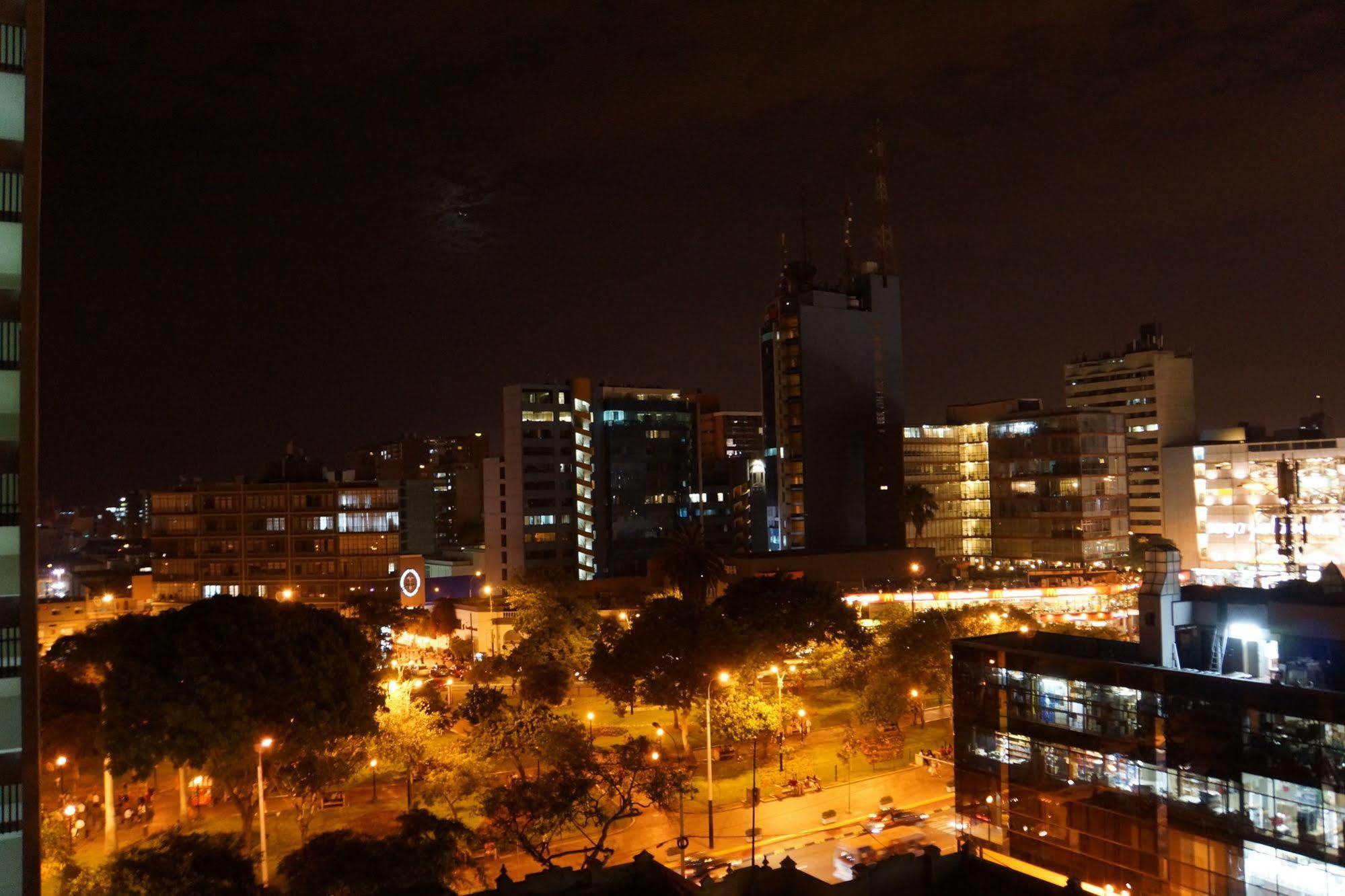 Atrium Miraflores Hotel ليما المظهر الخارجي الصورة